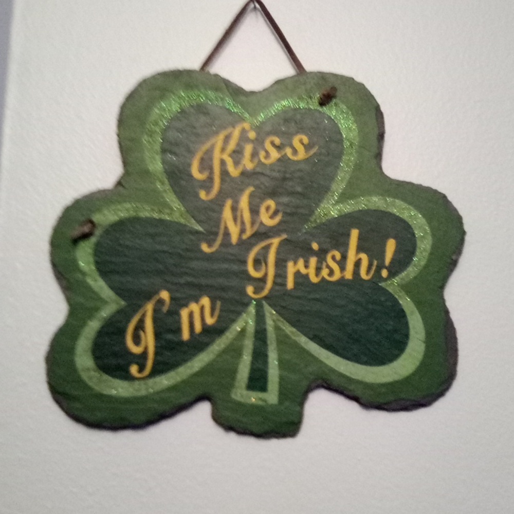 Shamrock Shaped Slate / Chiselled Hand Painted Sign